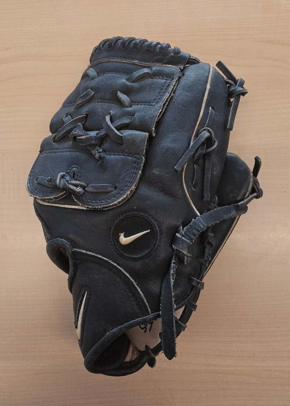 Nike Pro Tradition 12.00" Black Leather Baseball Glove